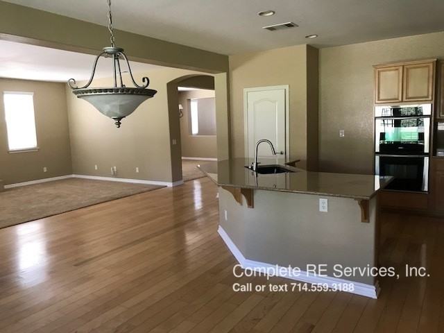 12710 Golden Leaf Dr - Photo 3 of 20