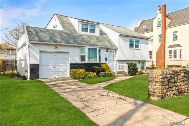 157 E Hudson St - Photo 2 of 17