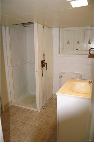 6 Vila Rd - Photo 3 of 11