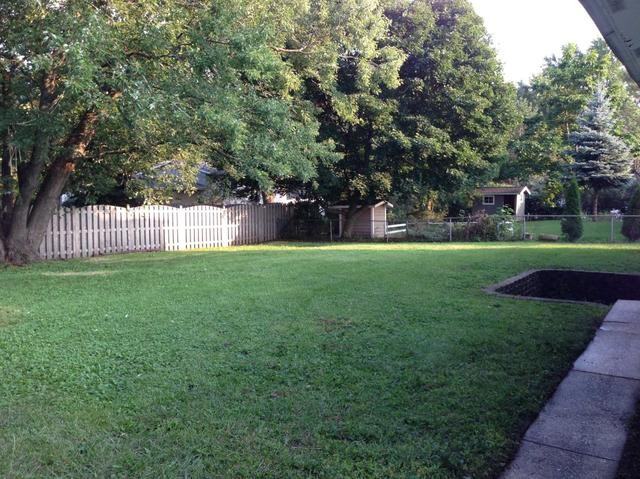 953 Nottingham Ln - Photo 2 of 14