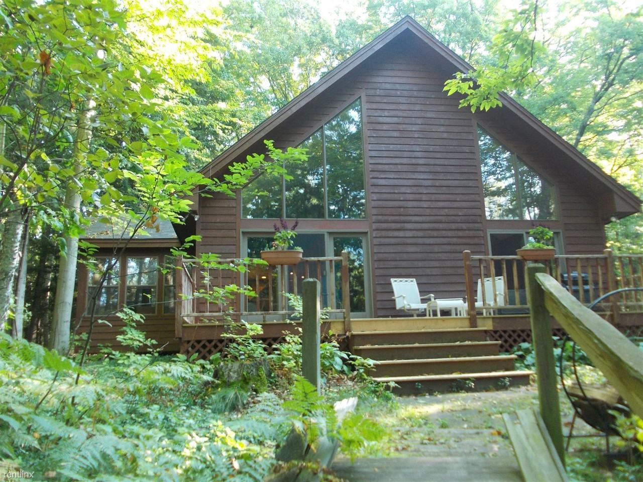 4067 NE Torch Lake Dr - Photo 2 of 12