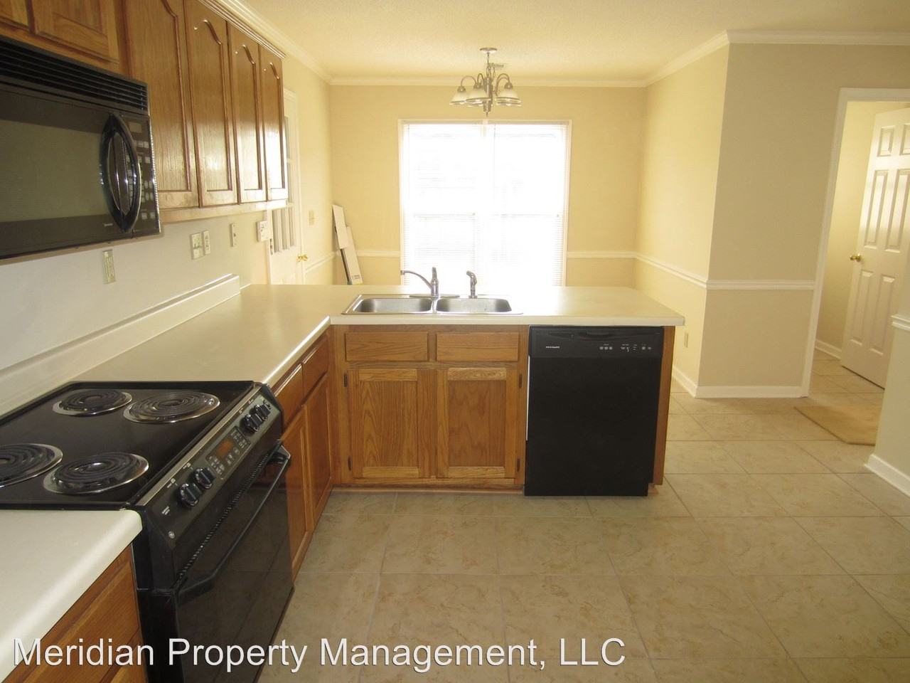 5385 Bradley Ridge Cove - Photo 3 of 9