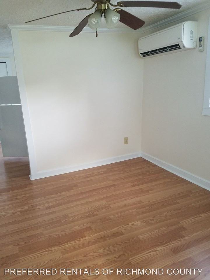 215 S Brookwood Ave - Photo 2 of 3