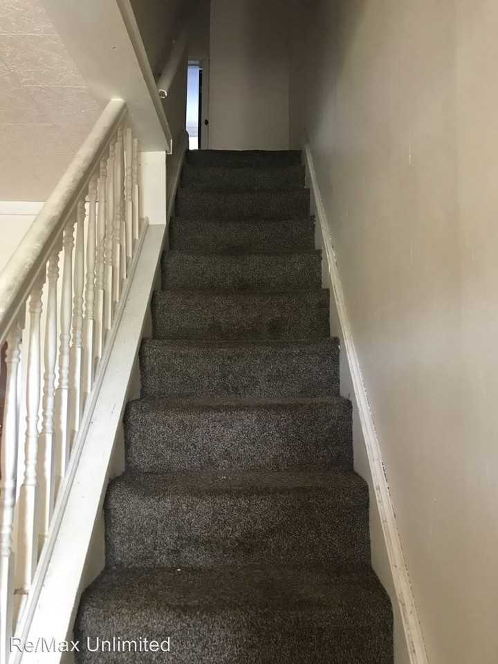 133 2nd Ave - Photo 3 of 29