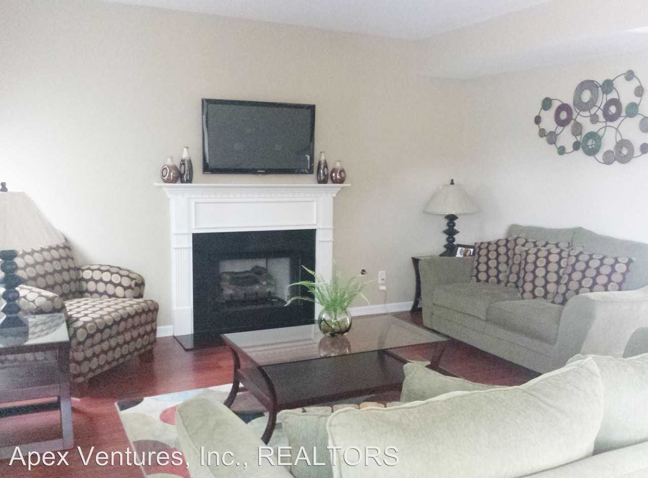 2644 Jordan Ridge Dr - Photo 2 of 20