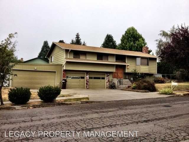 3659 NE 4th St - Photo 2 of 14