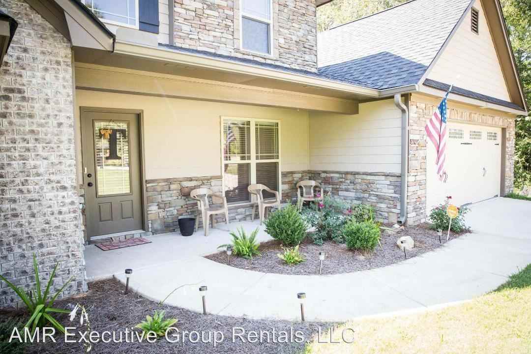 187 Lee Rd - Photo 2 of 28