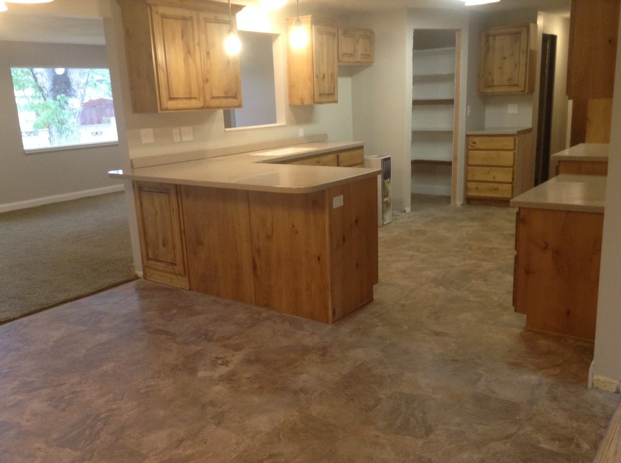 380 W 825 N - Photo 3 of 6