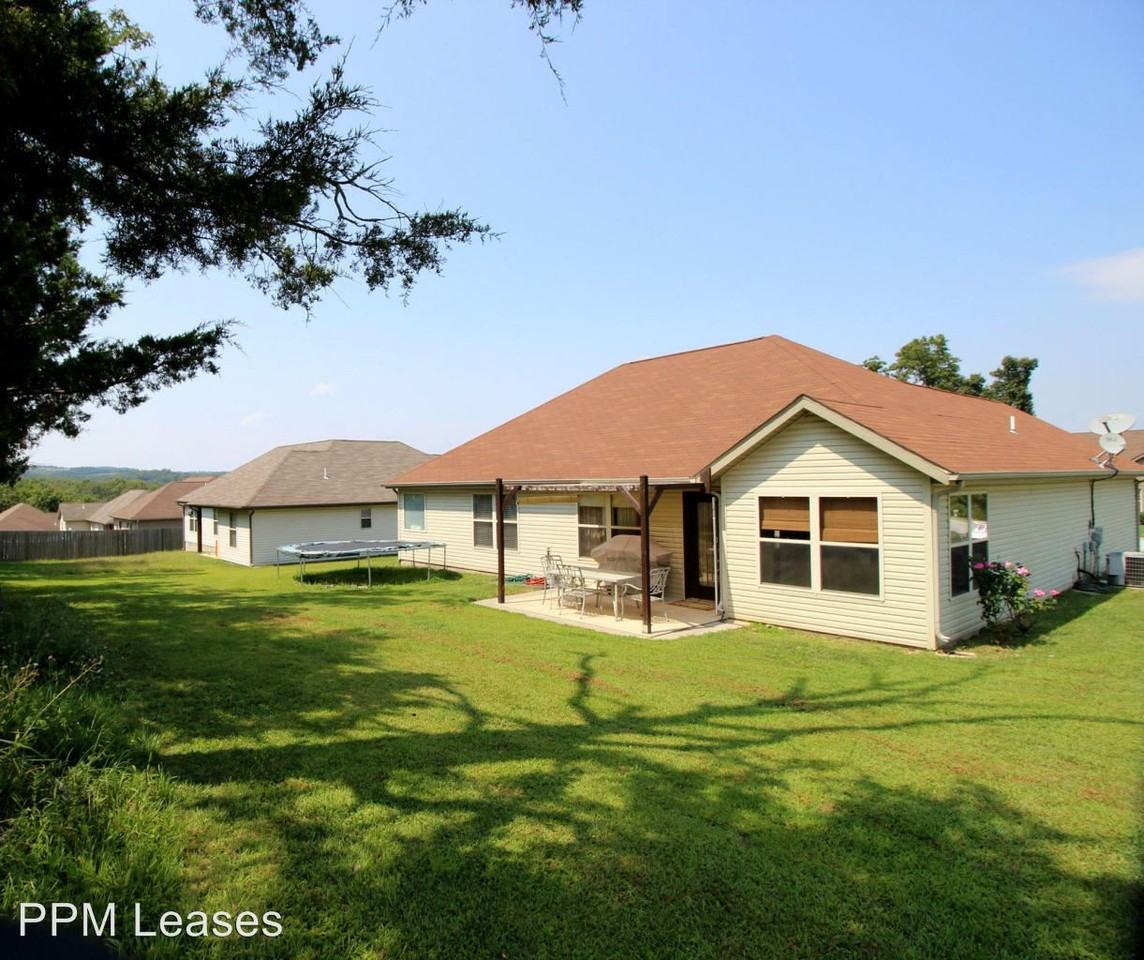 161 Waterloo Way - Photo 2 of 8