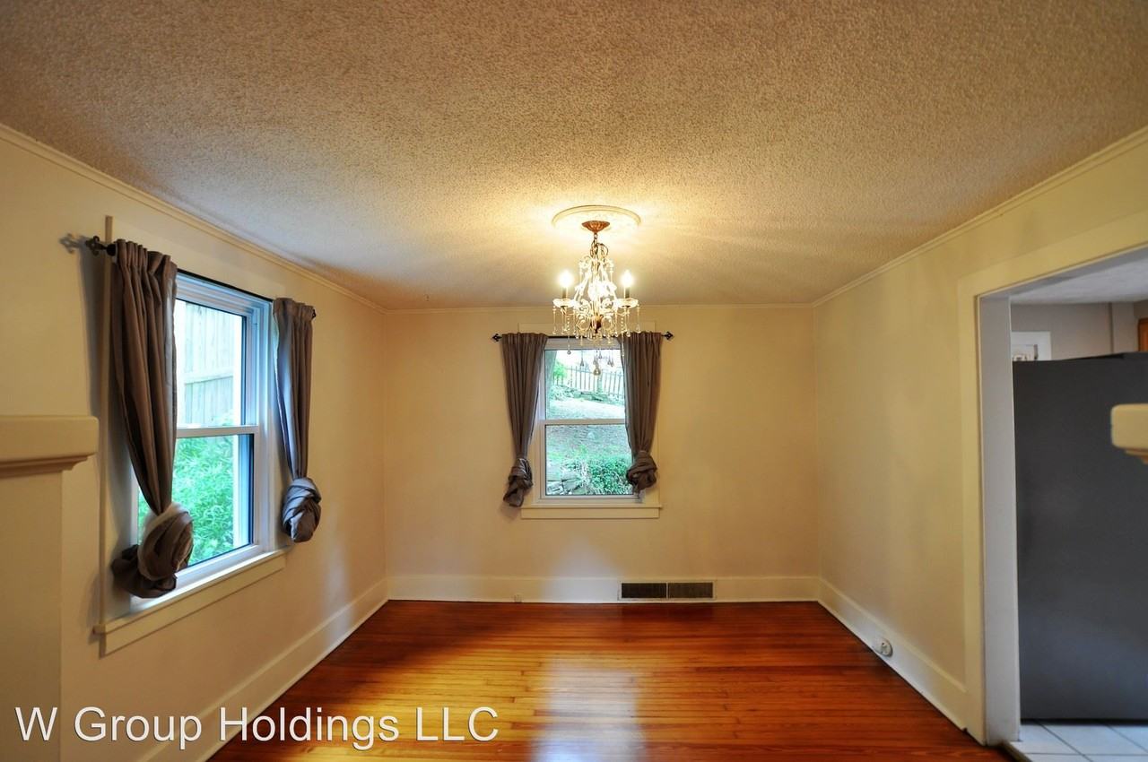 807 Hopkins St - Photo 3 of 13