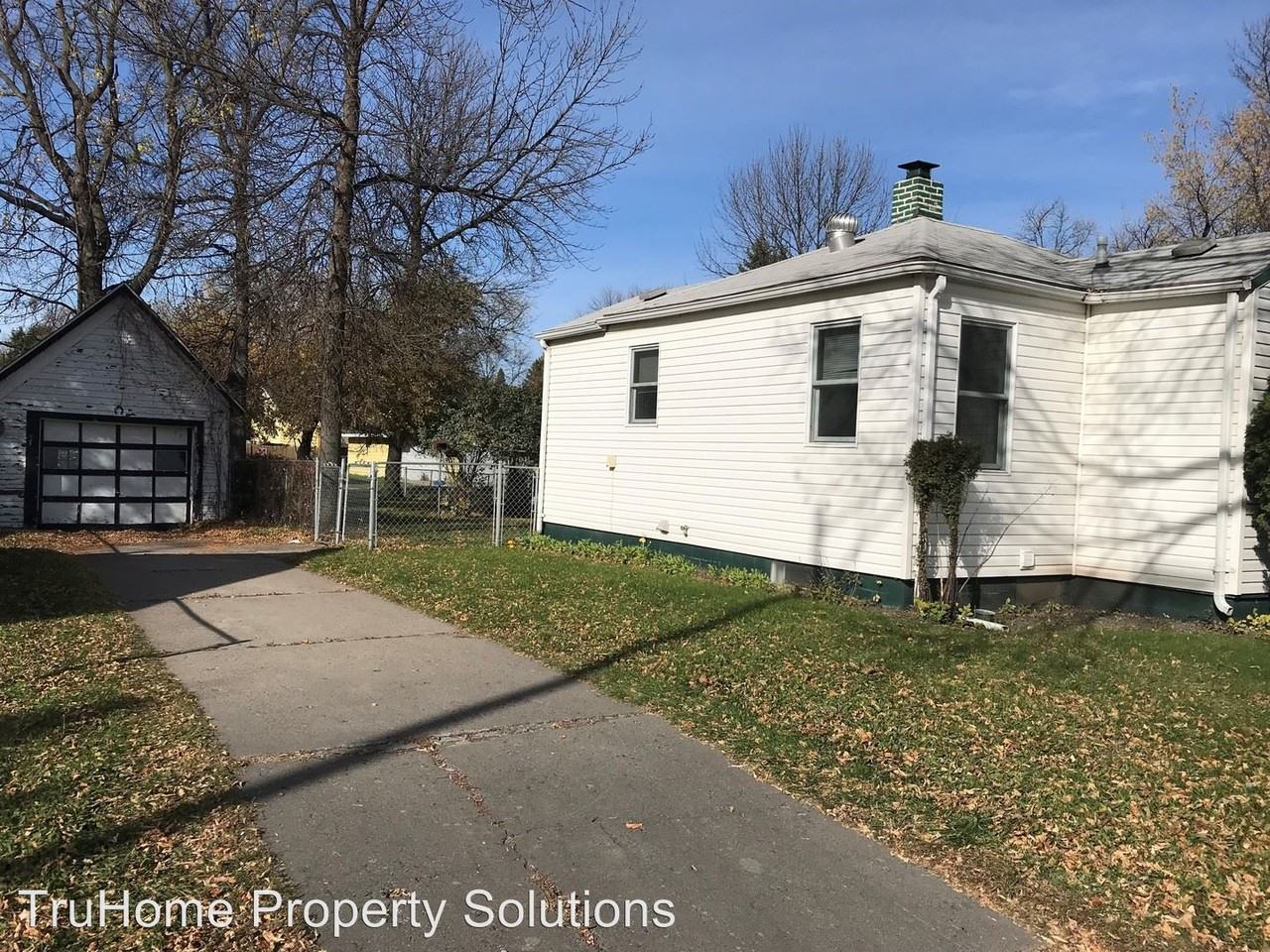 513 5th Ave NE - Photo 2 of 14