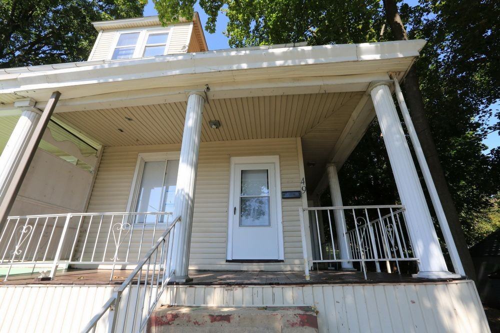 49 E Columbia Rd - Photo 2 of 45