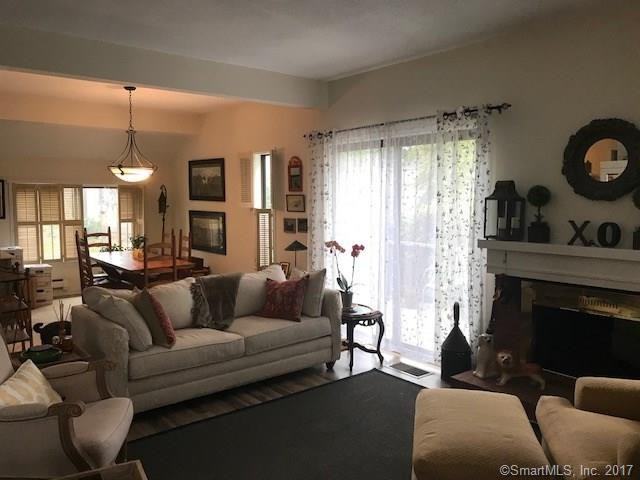 8 Heritage Cir #A - Photo 3 of 7