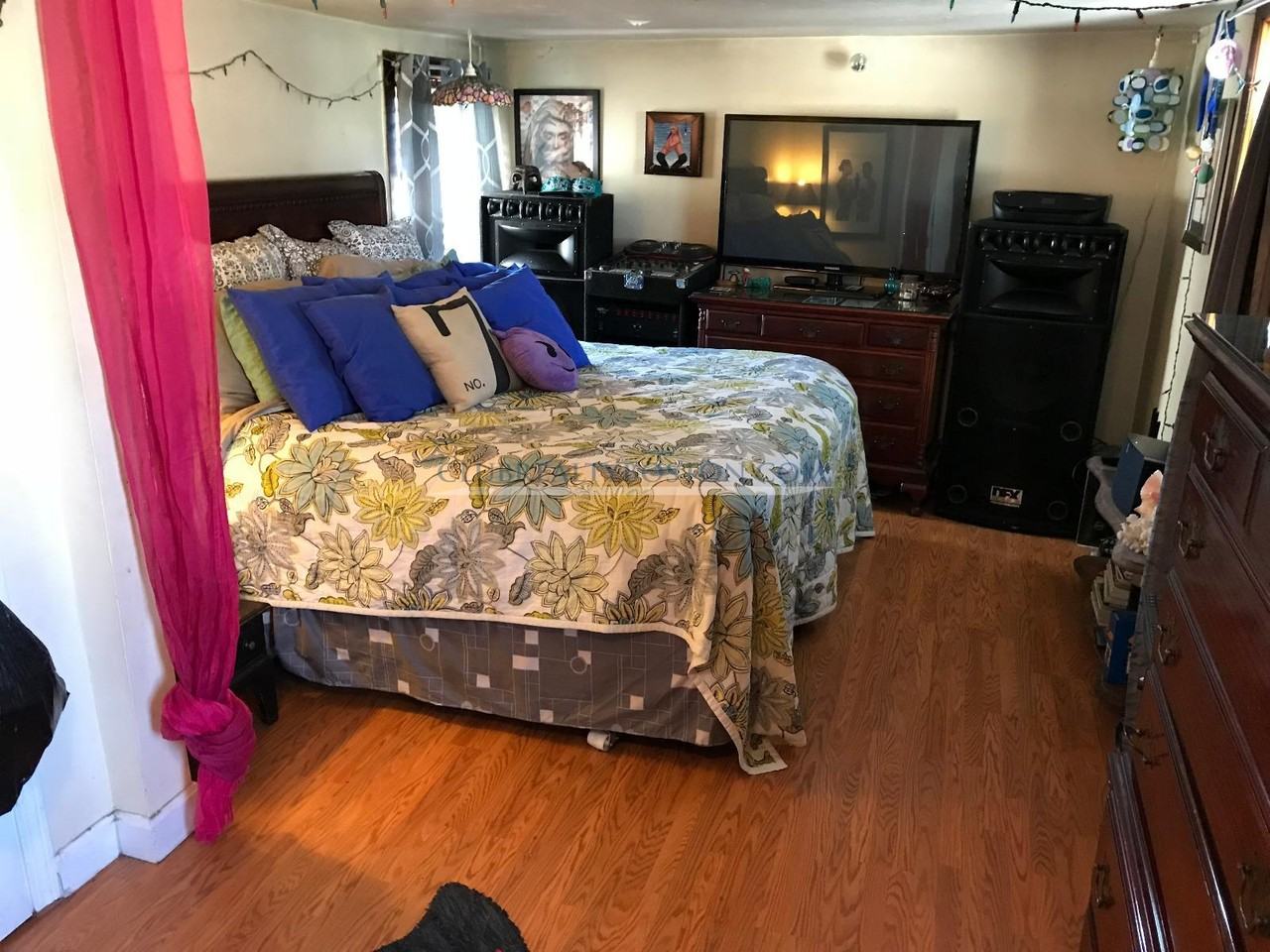 34 Hall Avenue - Photo 3 of 8