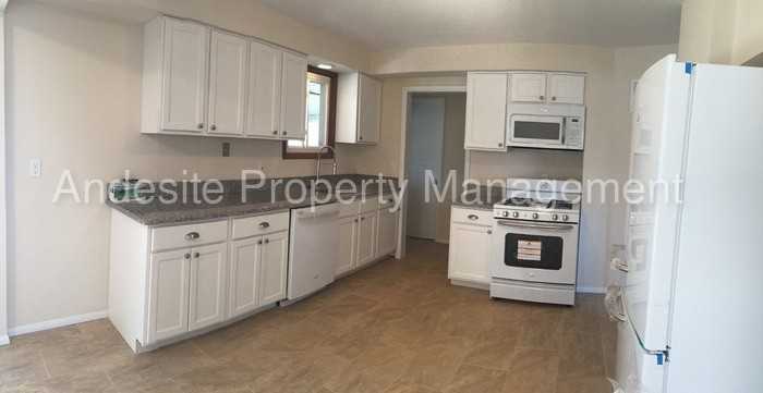 4210 Dawn Cliff Dr - Photo 3 of 11