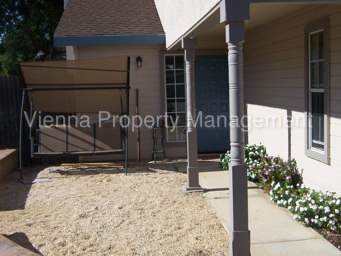 1201 Schooner Dr - Photo 2 of 24