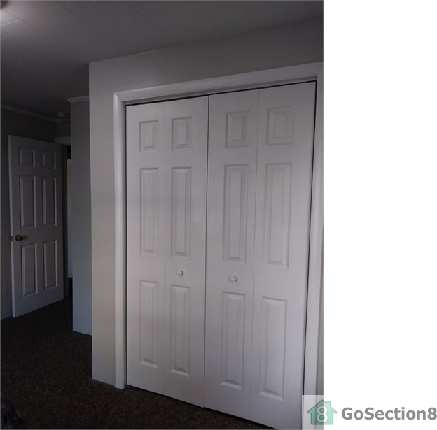 334 S 4th St - Photo 3 of 5