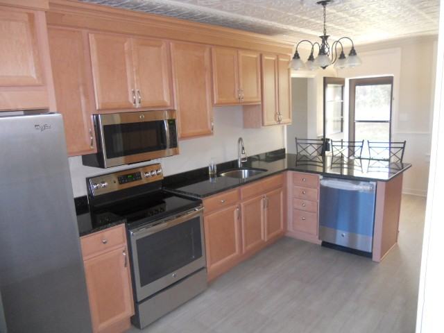 5519 East Ln - Photo 3 of 12
