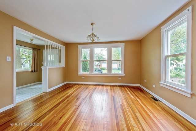 552 Exmoor Rd - Photo 2 of 10