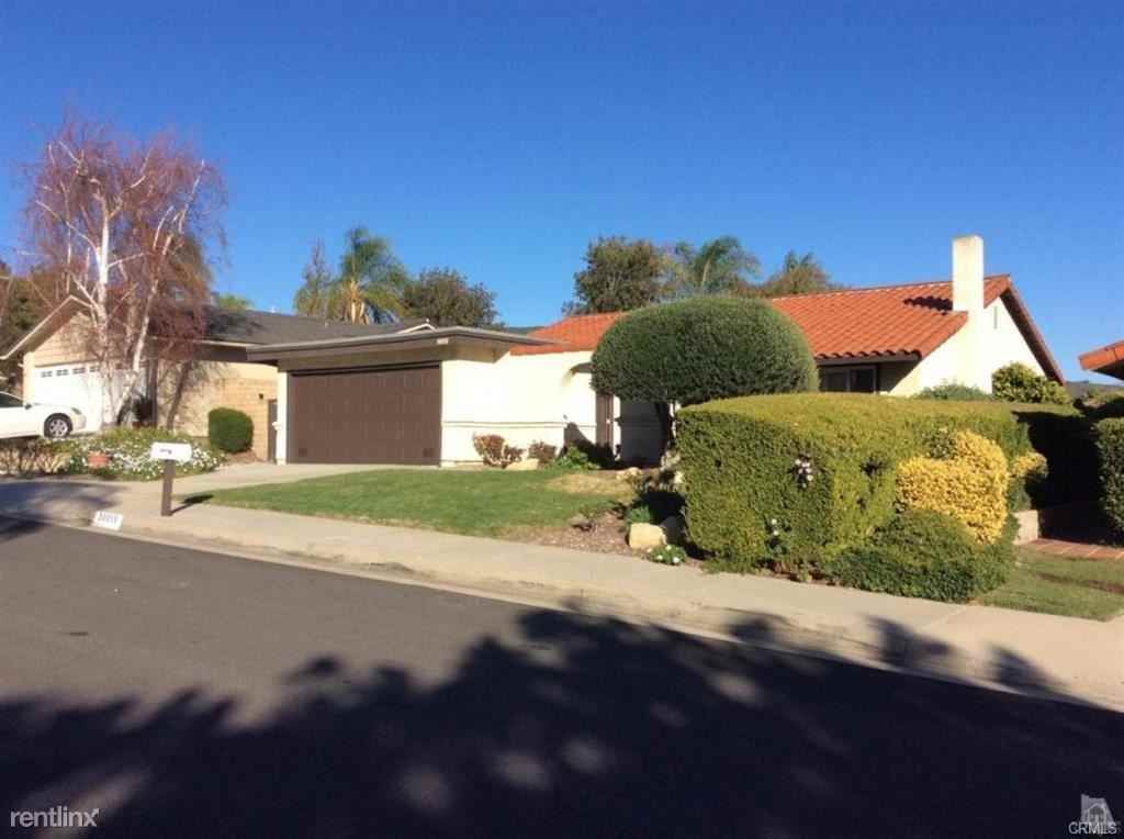 30810 Catarina Dr - Photo 2 of 15