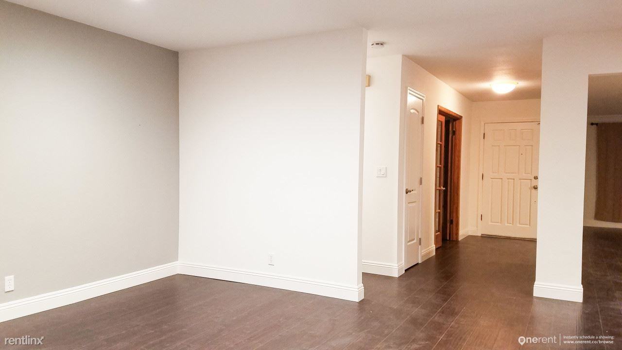 141 Farnham Ct - Photo 3 of 19