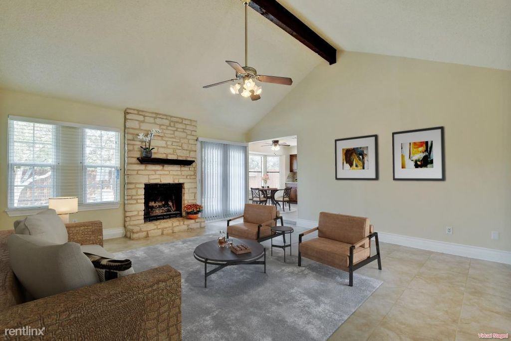 1622 Peachtree Valley Dr - Photo 2 of 11