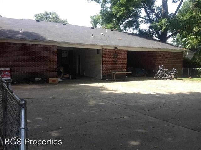 420 Miller St - Photo 2 of 2