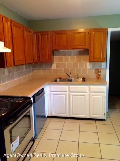 310 Annette Dr - Photo 3 of 10