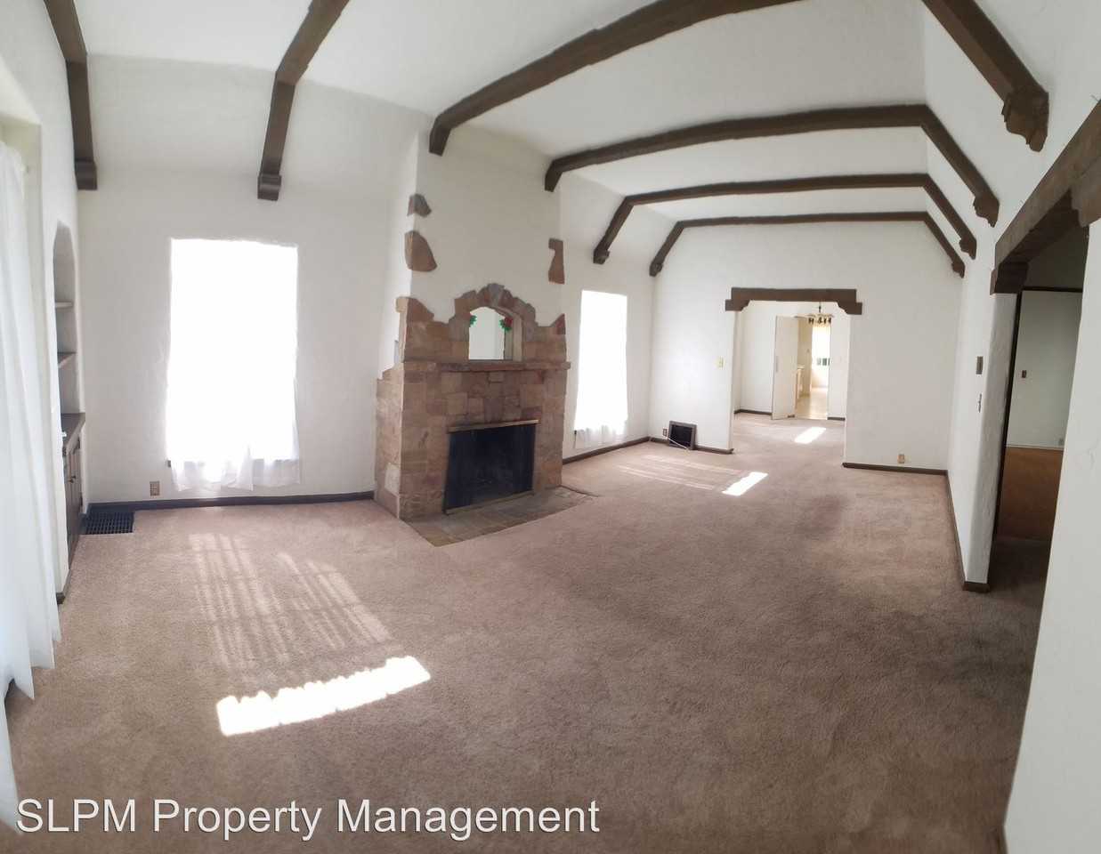 955 Lee Ave - Photo 2 of 23