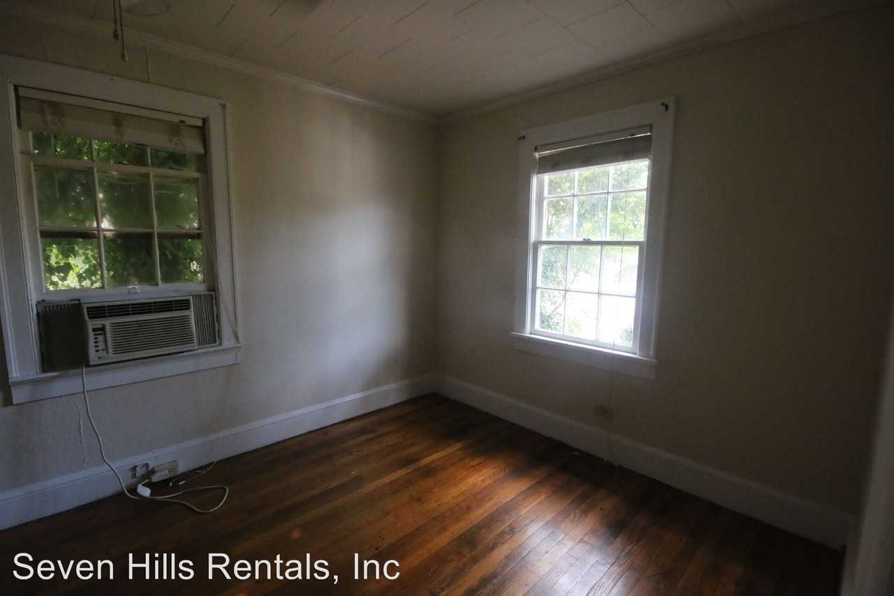 1101 Park Blvd SE - Photo 3 of 10