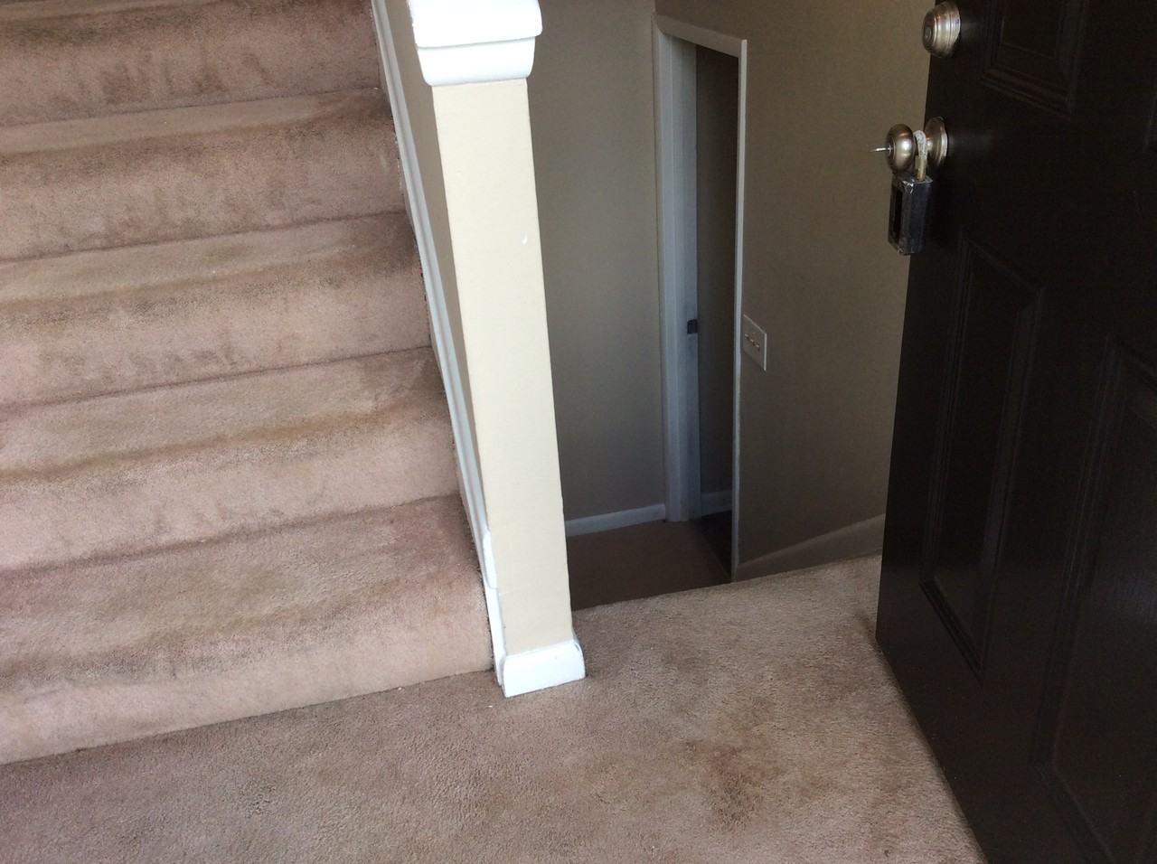 8905 Valley Hill Dr - Photo 2 of 15