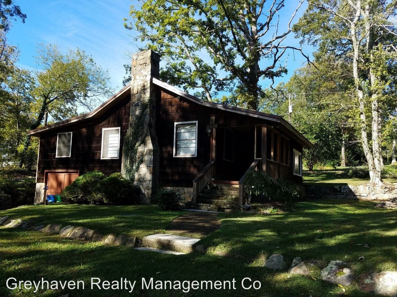 1512 Gardenhire St - Photo 2 of 15