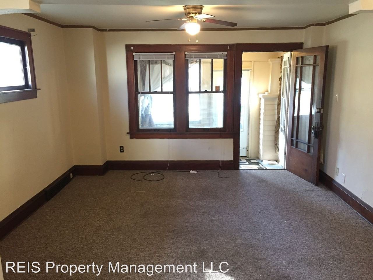 3412 N 36th St - Photo 3 of 16