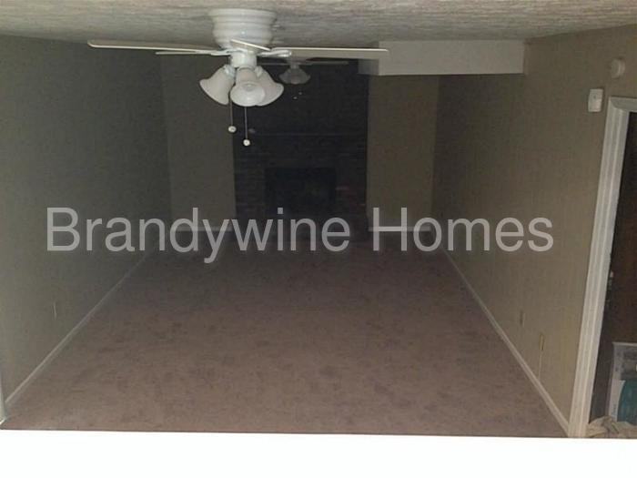 2248 Emerald Springs Dr - Photo 3 of 10