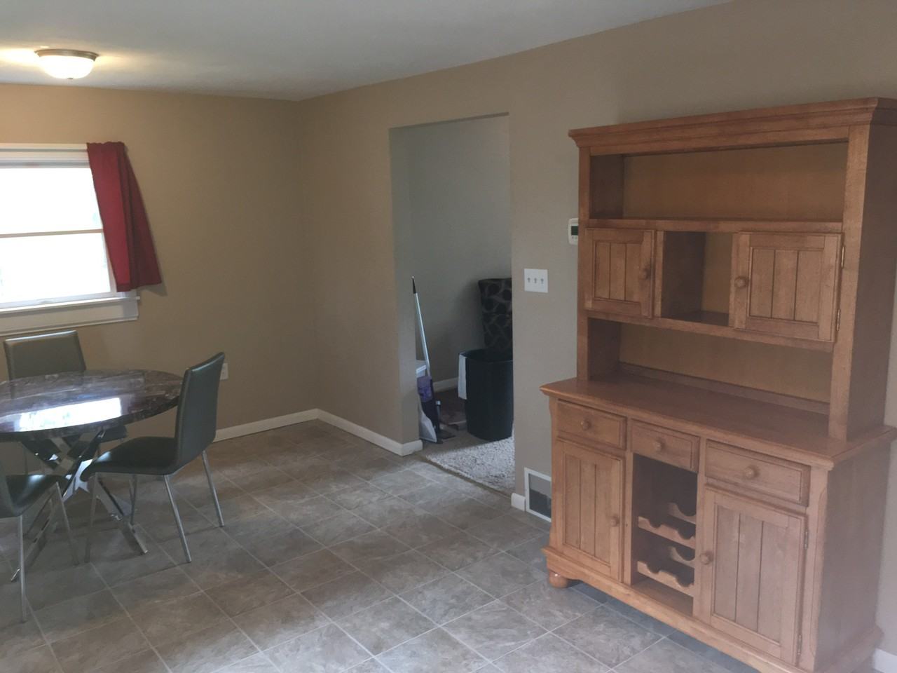 128 Constitution Ave. 2 - Photo 3 of 6