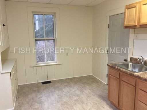 473 W 4th St - Photo 3 of 12