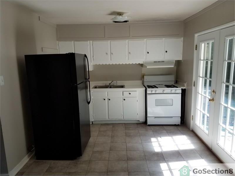 1159 Anders Dr - Photo 3 of 8