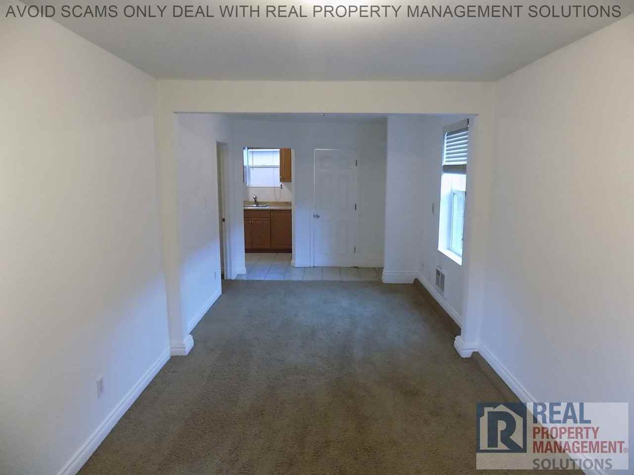 6424 Se 70th Ave - Photo 3 of 27