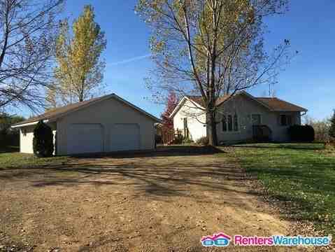 1573 210th Ave - Photo 2 of 20