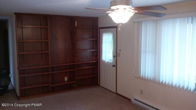 208 Ash Dr - Photo 2 of 8