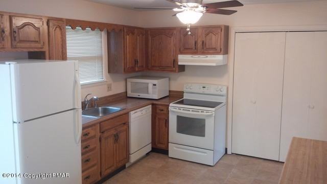 208 Ash Dr - Photo 3 of 8