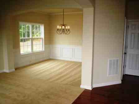 444 Crestmont Ln - Photo 2 of 10