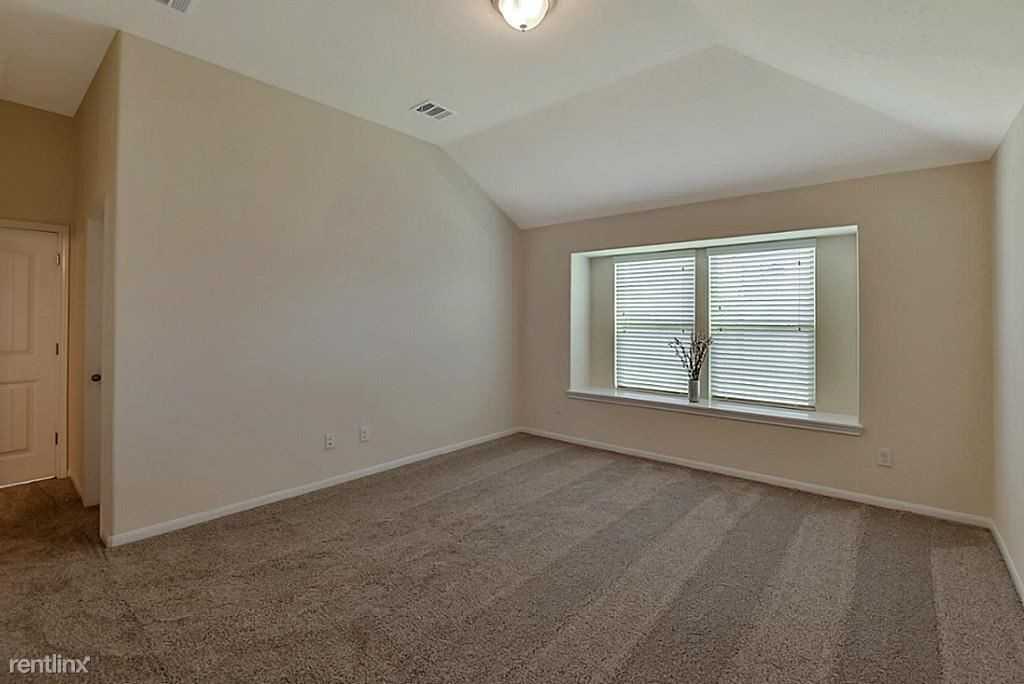 23802 Pennington Hills Dr - Photo 2 of 22