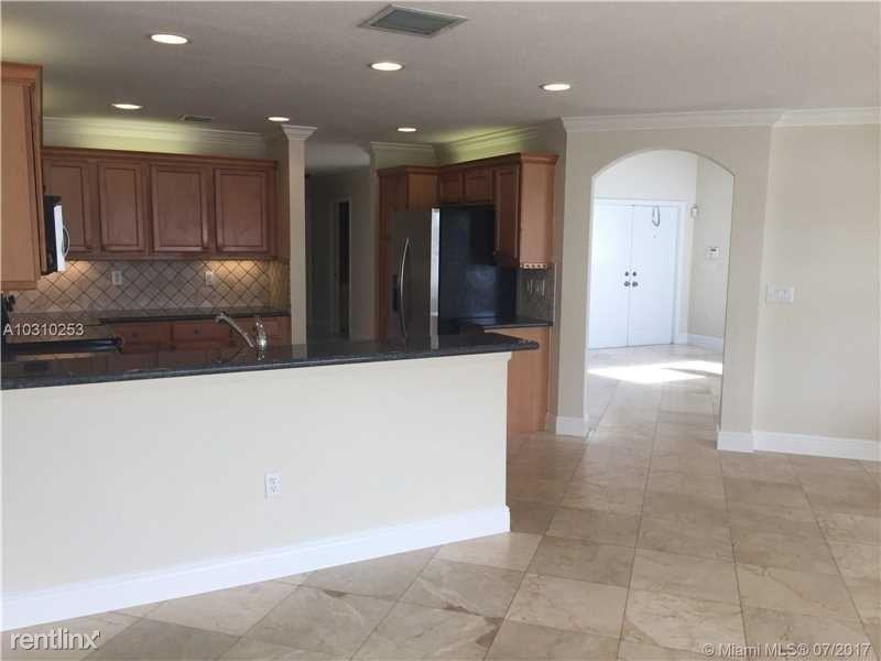 4238 SW 130th Ave - Photo 2 of 30