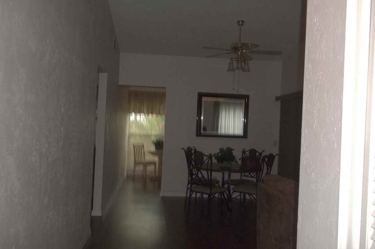 10533 Putnam Ct - Photo 2 of 9