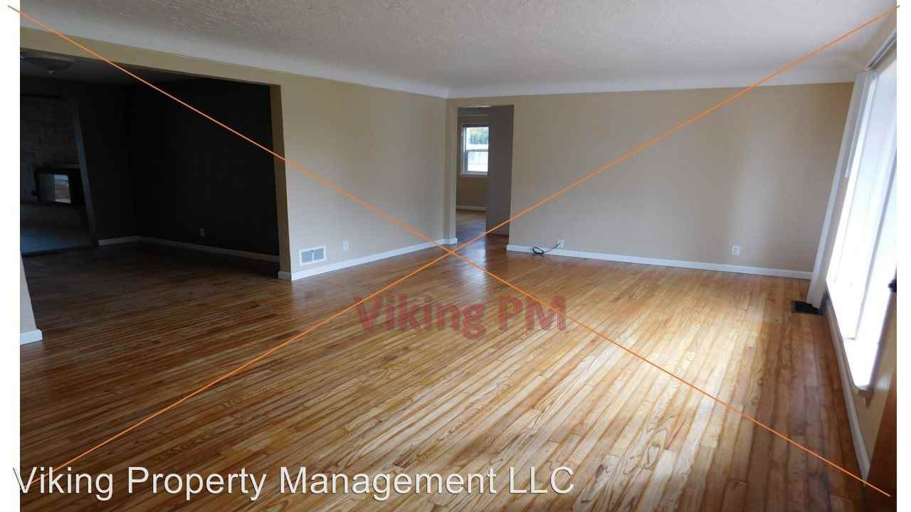 1020 NE Allen Ave - Photo 2 of 15