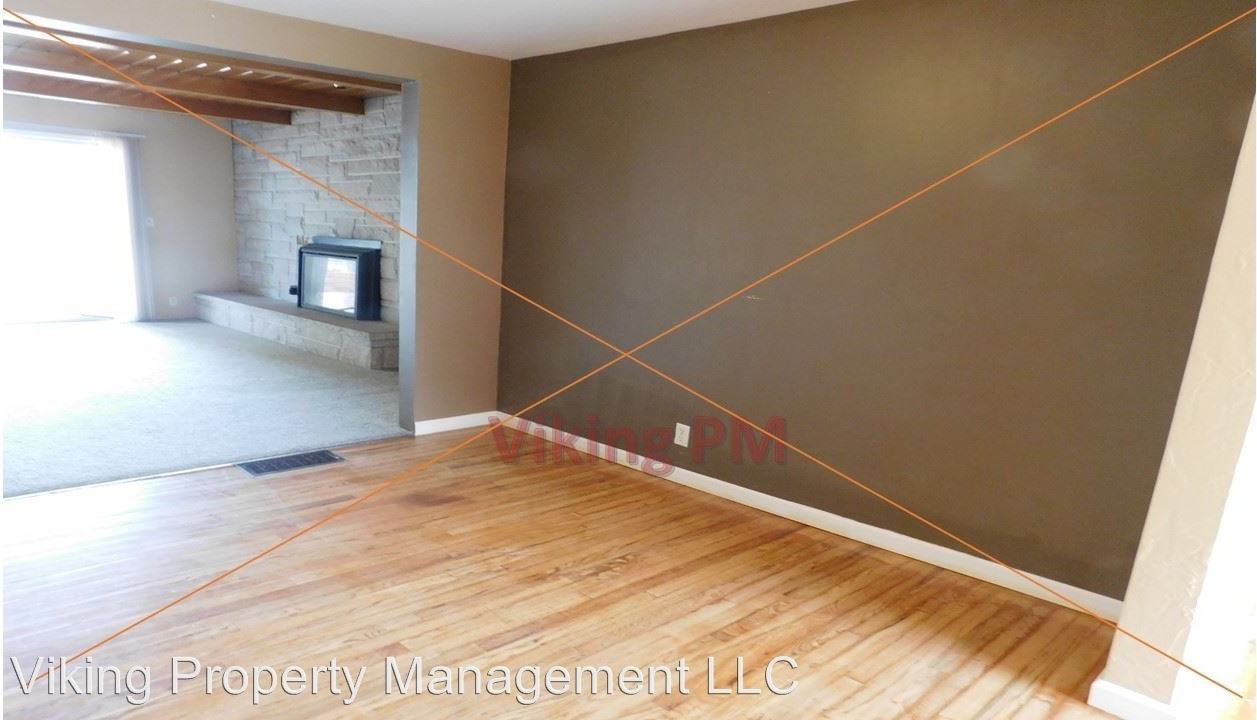 1020 NE Allen Ave - Photo 3 of 15