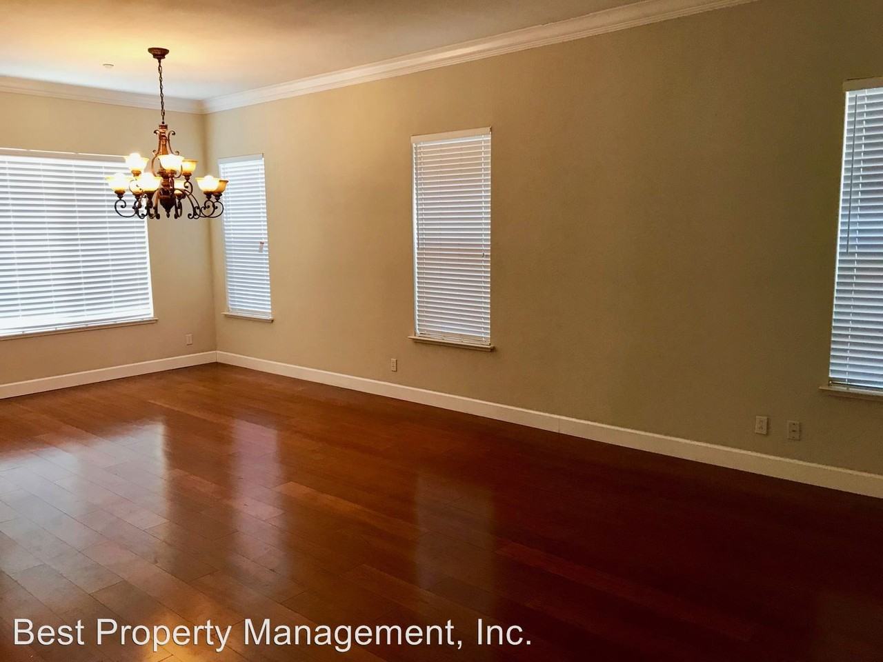 2208 Thomas Ct - Photo 2 of 30