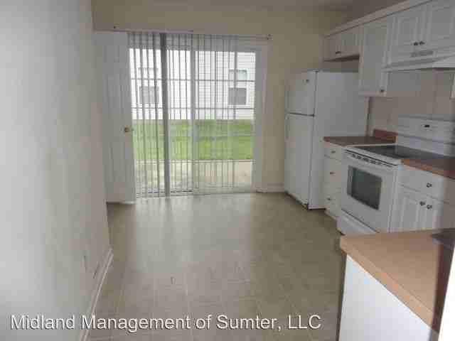 696 White Pine Way - Photo 3 of 8