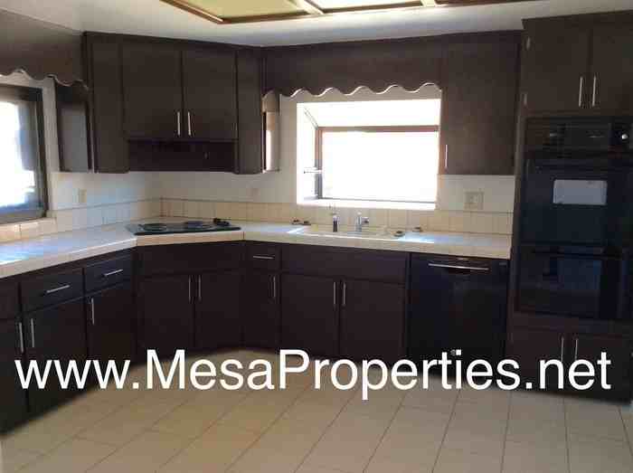 13165 Riverview Dr - Photo 2 of 10